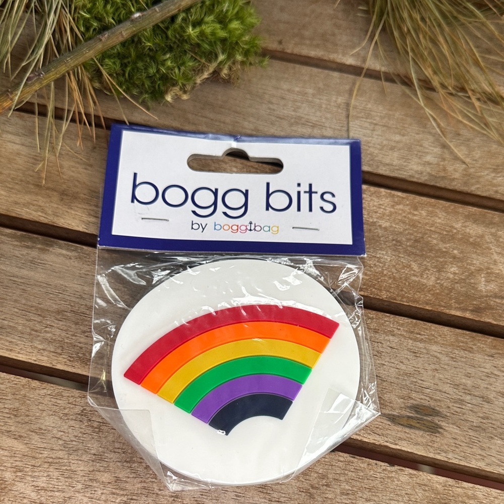 Bogg button rainbow accessory